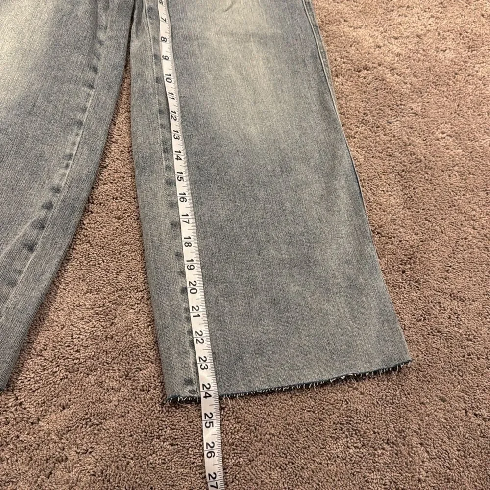 Judy blue! Tummy control mid rise wide leg crop with stretch! 3/26